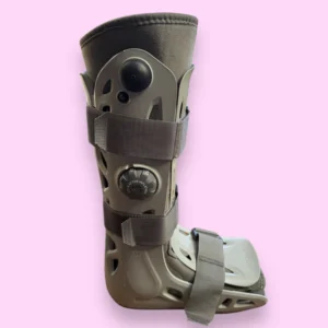 "Aircast" Tall Ankle Moon Boot (Large) - Used