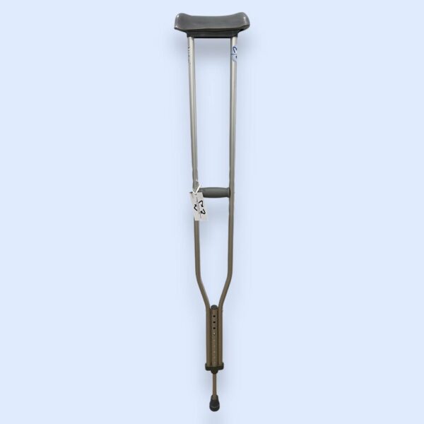 Single Underarm Crutch (Large) - Used