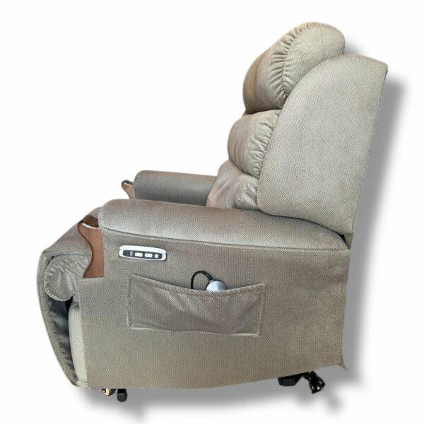 "Oscar Barwon" Deluxe Reclining Lift Chair - Used - Image 7